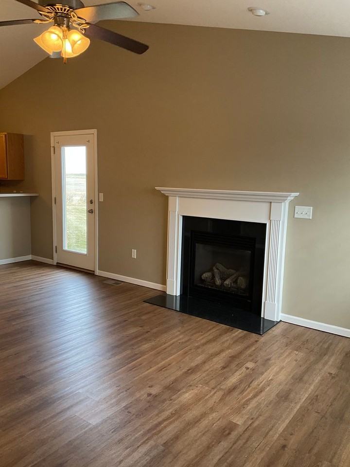 10974 Kentfield Dr - Photo 3 of 19