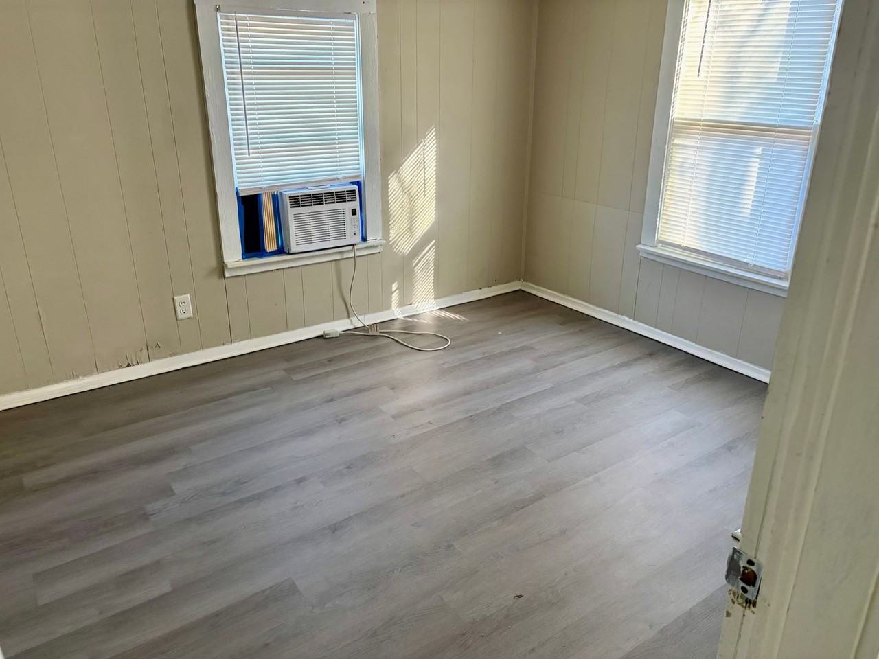 903 6th Ave Nw - Photo 5 of 8