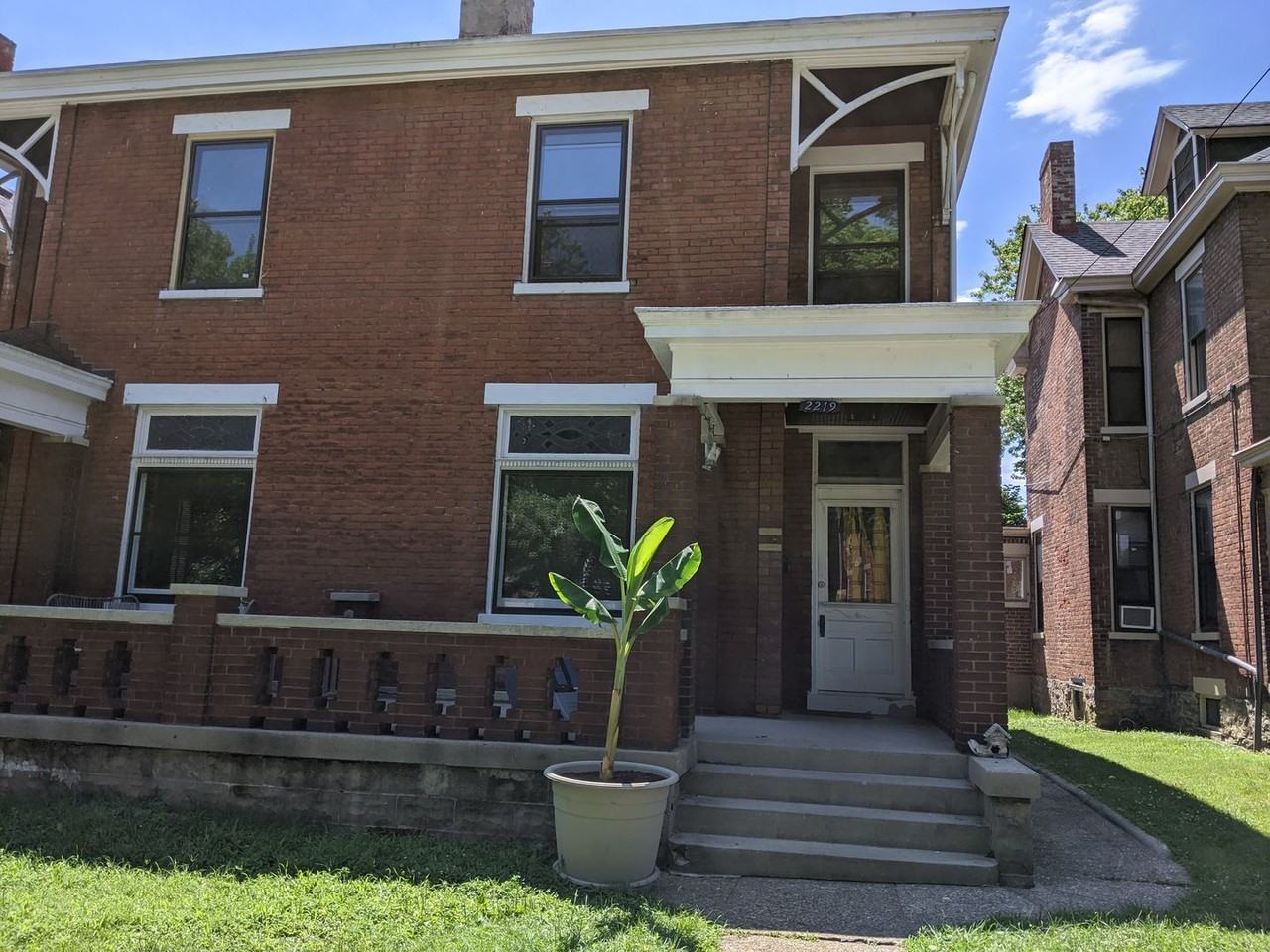 2219 Scott Blvd - Photo 2 of 11