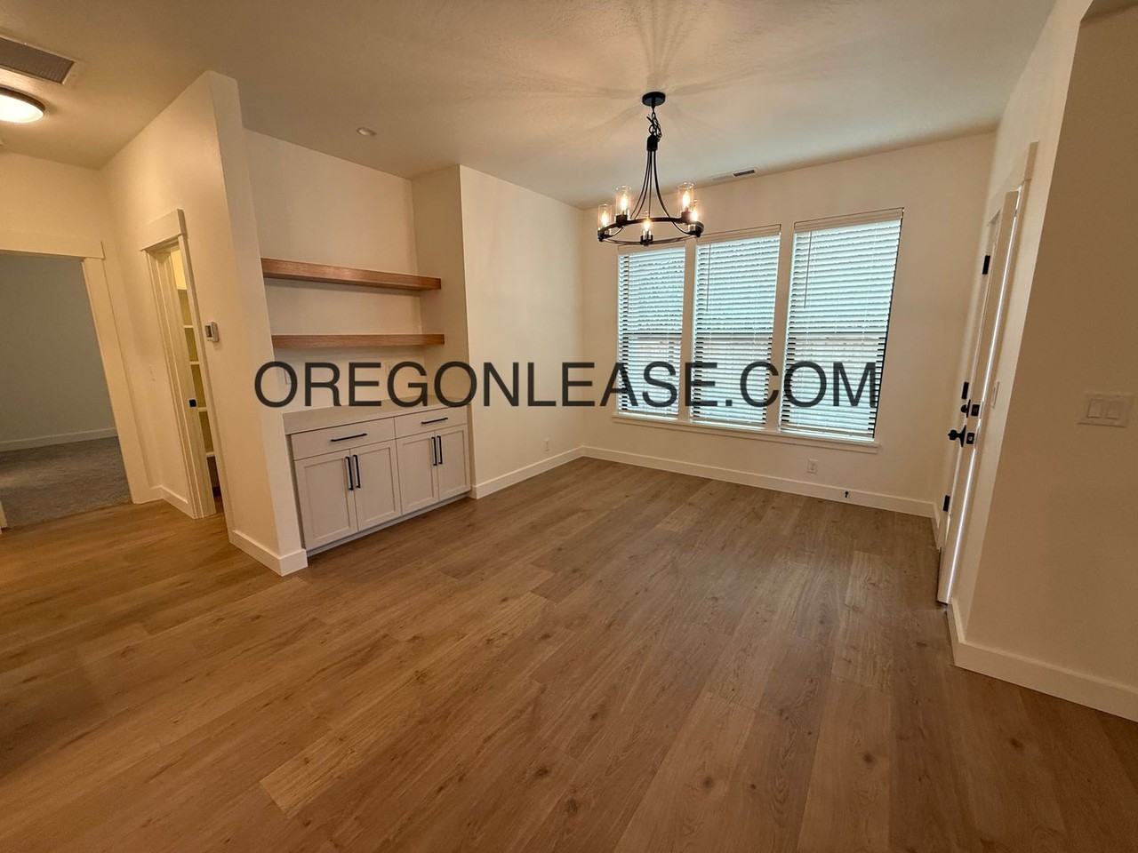 536 Buster Ln - Photo 3 of 17