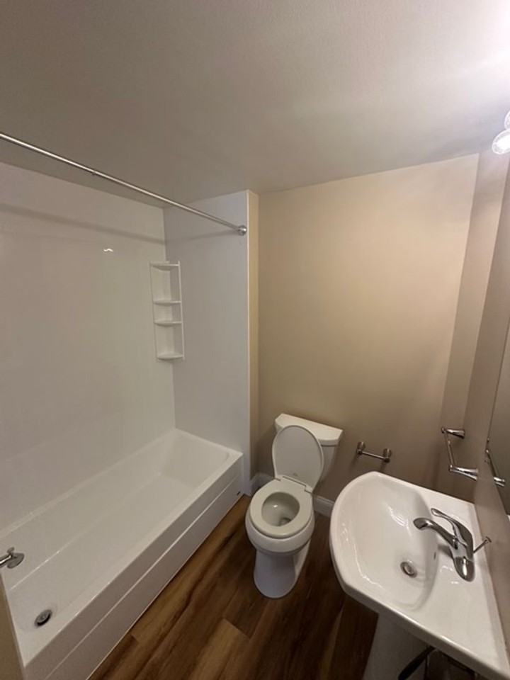 293 Dartmouth St - Photo 7 of 18