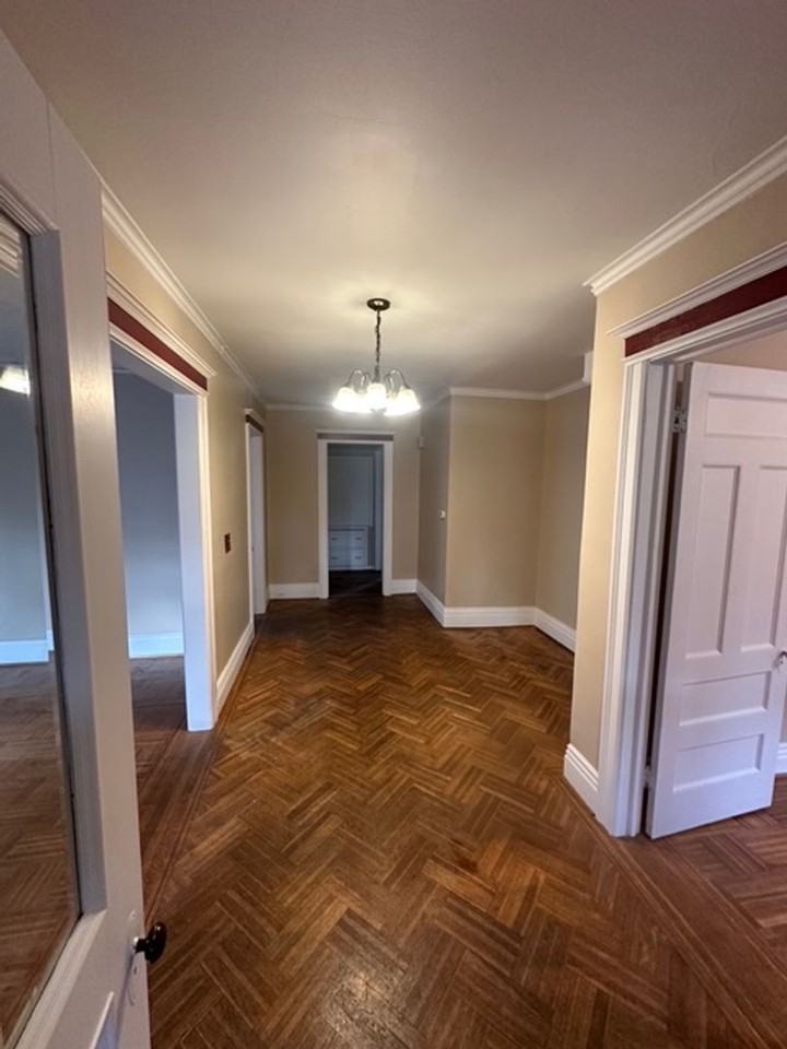 293 Dartmouth Street - Photo 4 of 50