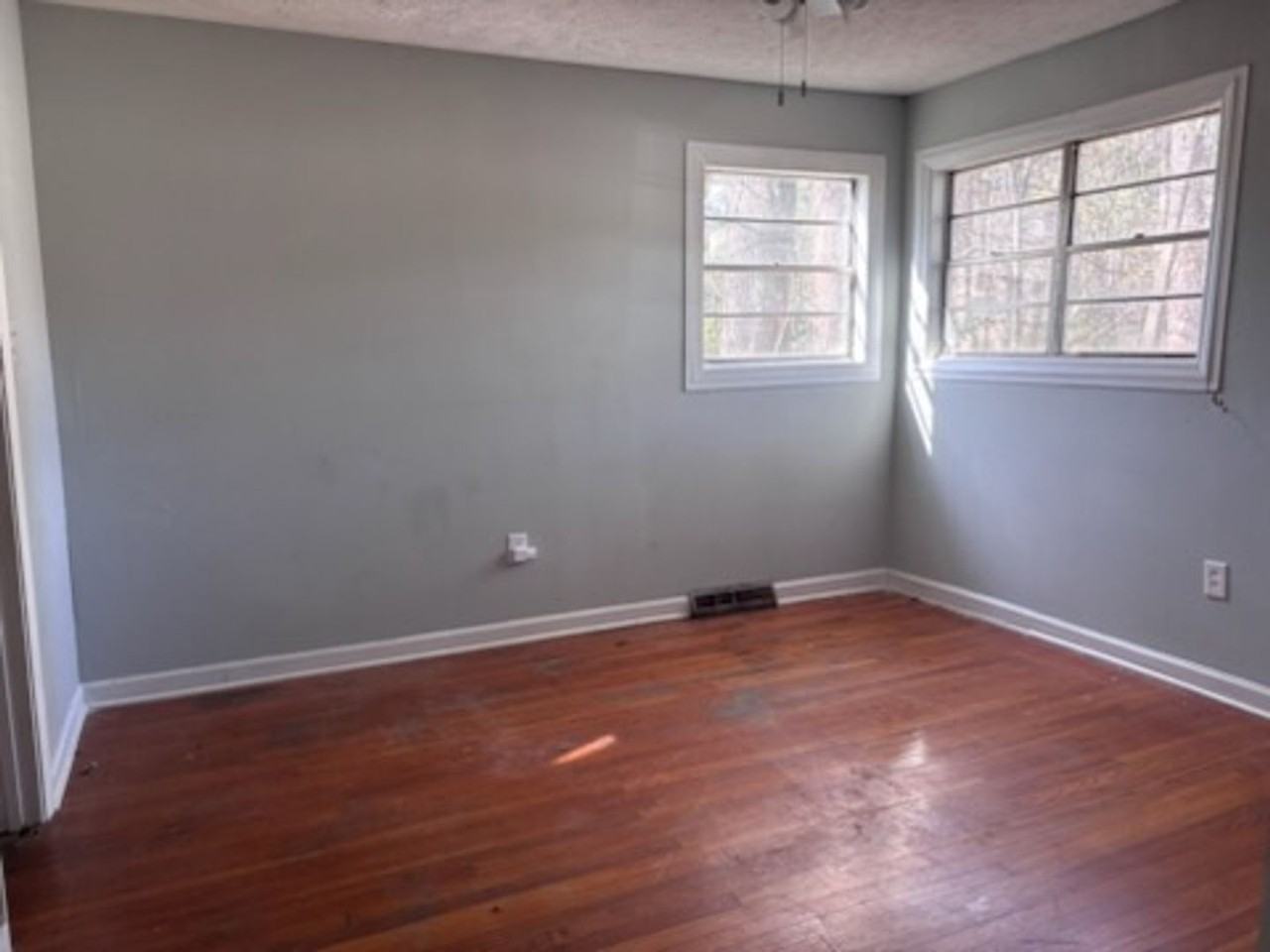 2005 Wisteria Dr - Photo 7 of 10