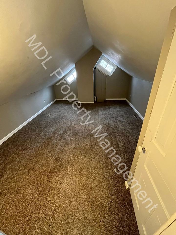 2634 N Michigan Ave - Photo 5 of 5