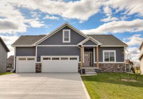 featured image of 440 Nw Ashley Cir