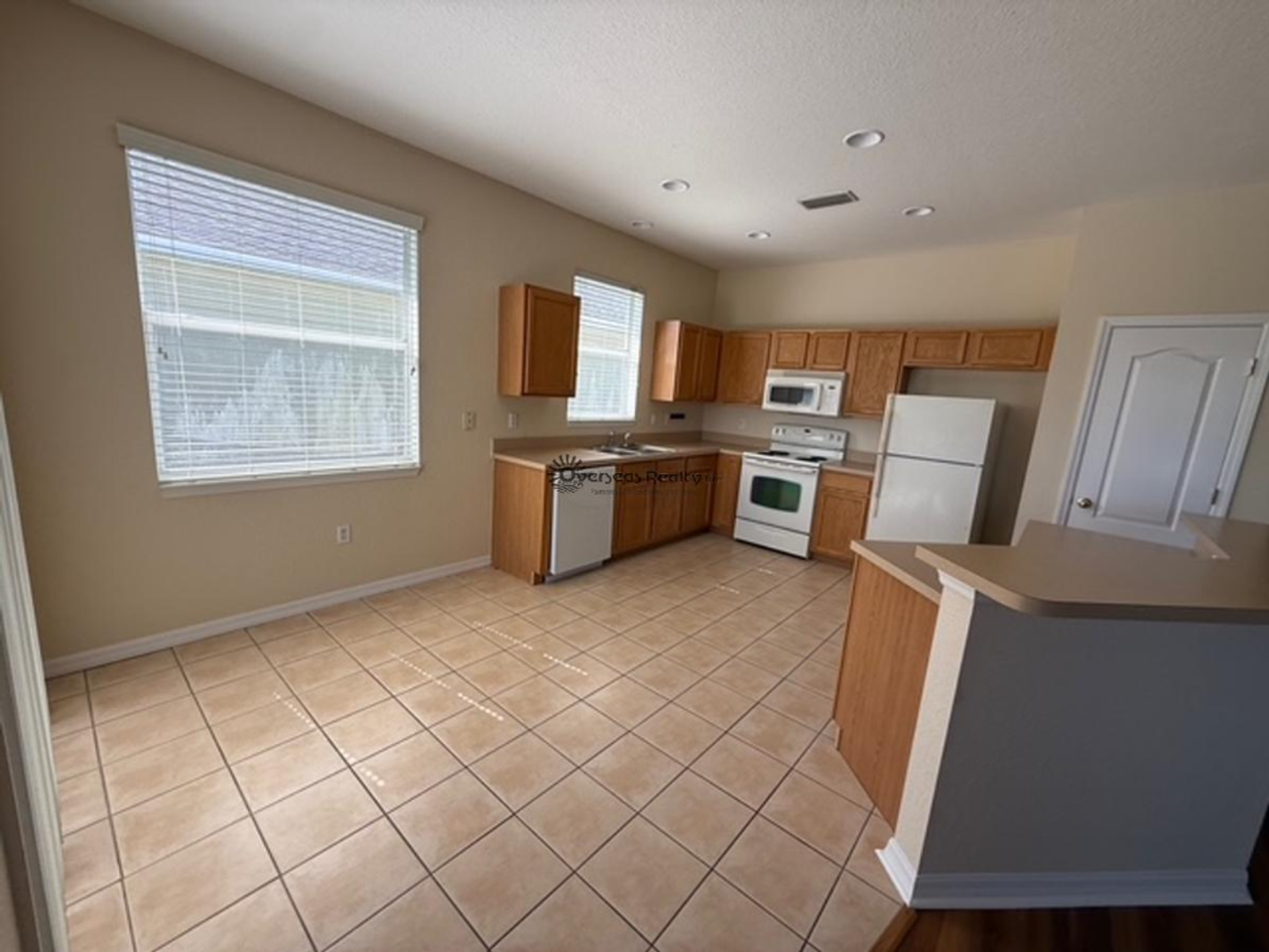 1823 Scarlett Ave - Photo 5 of 16