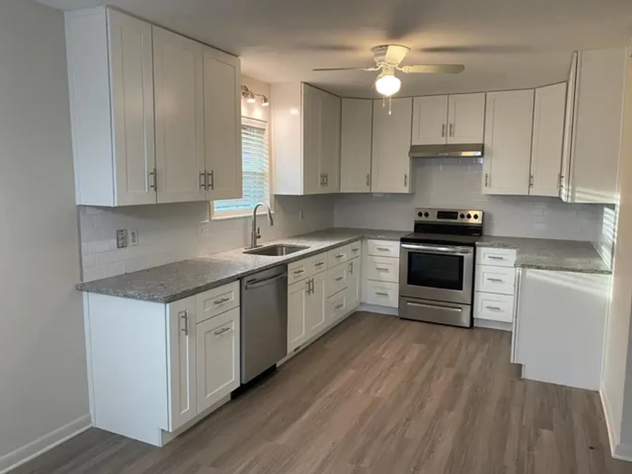 4018 Nw 59th St - Photo 5 of 16