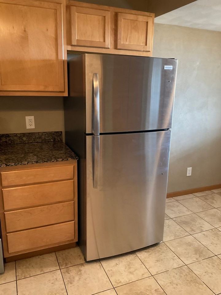 139 Northtowne St - Photo 6 of 20