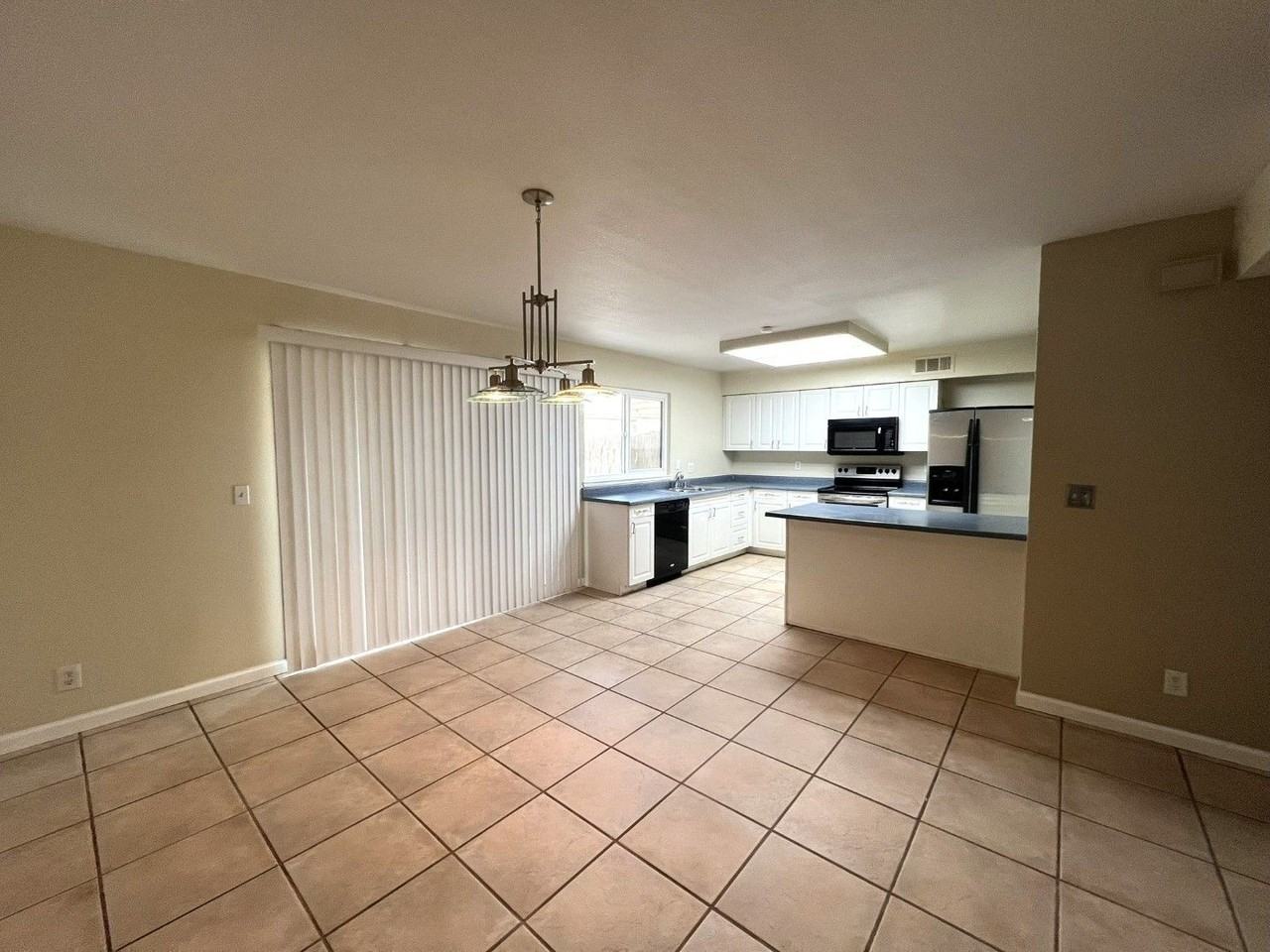 4628 Michillinda Ln - Photo 4 of 17