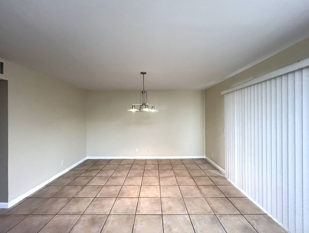 4628 Michillinda Ln - Photo 5 of 17