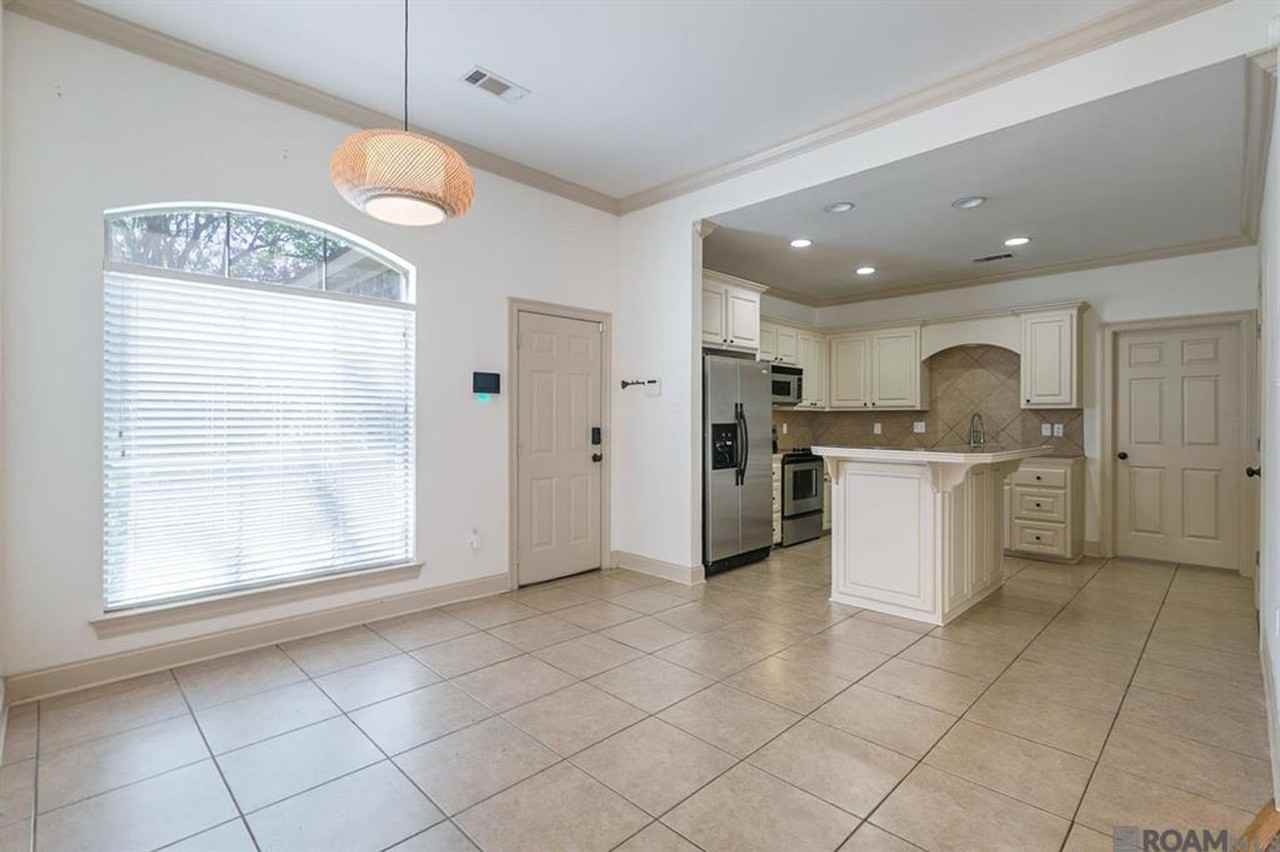 9541 Summer Pointe Ave - Photo 3 of 15