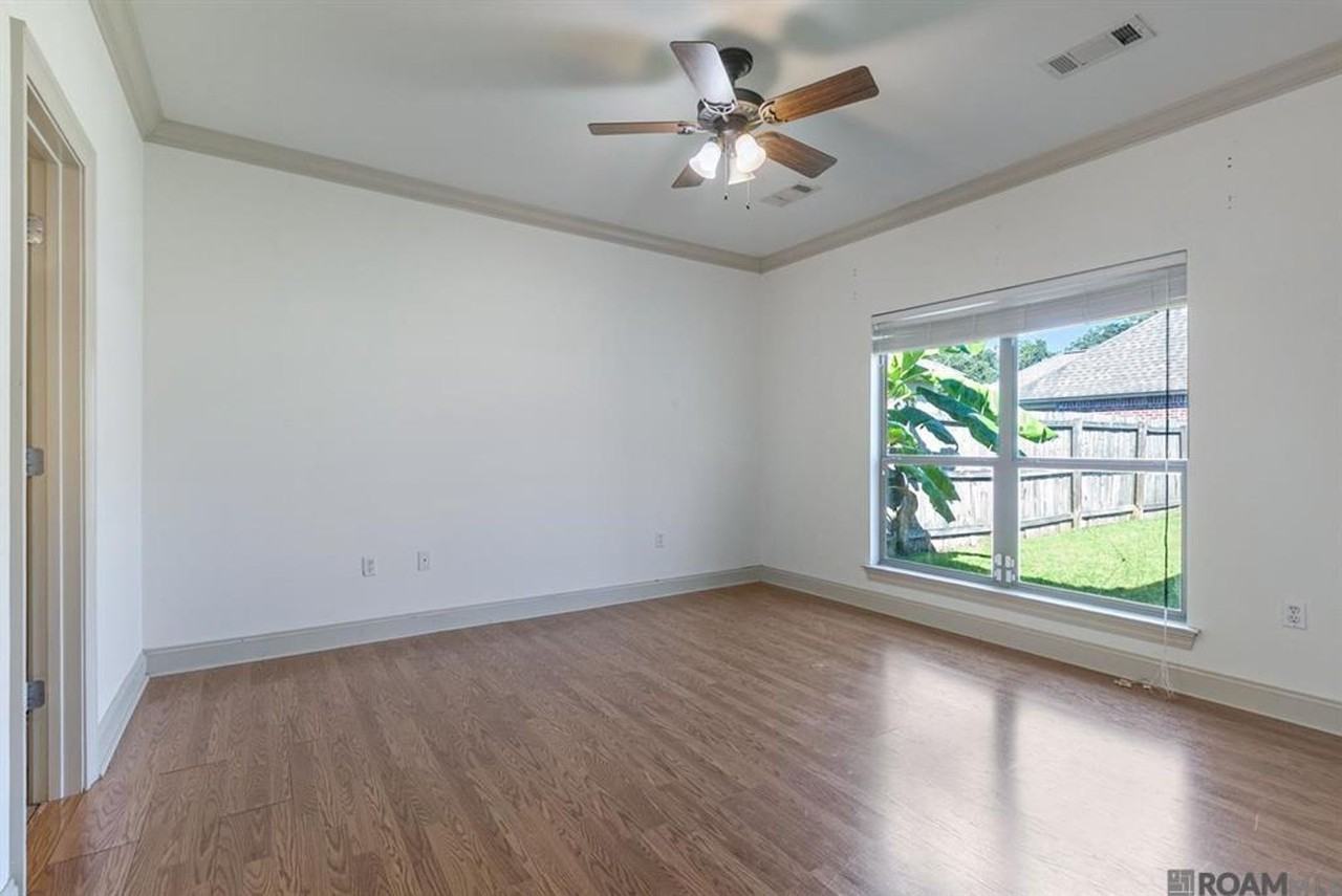 9541 Summer Pointe Ave - Photo 7 of 15