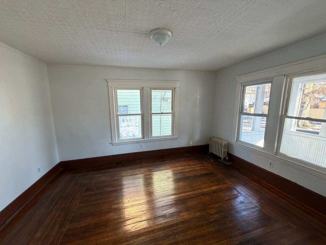 174 Euclid Ave - Photo 3 of 7