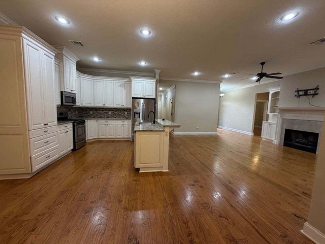 640 Becky Ln - Photo 4 of 13