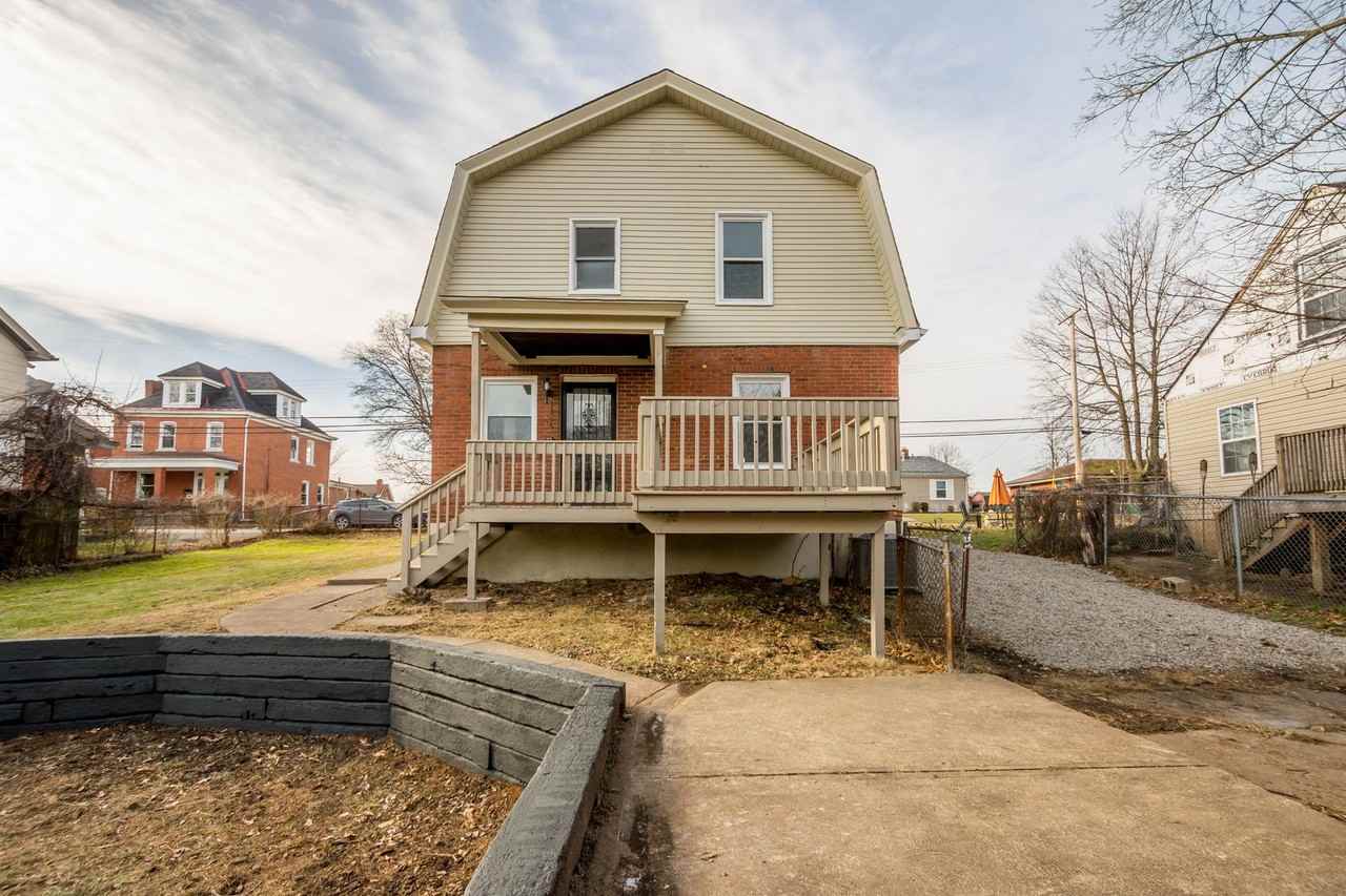 153 Hochberg Rd - Photo 5 of 36