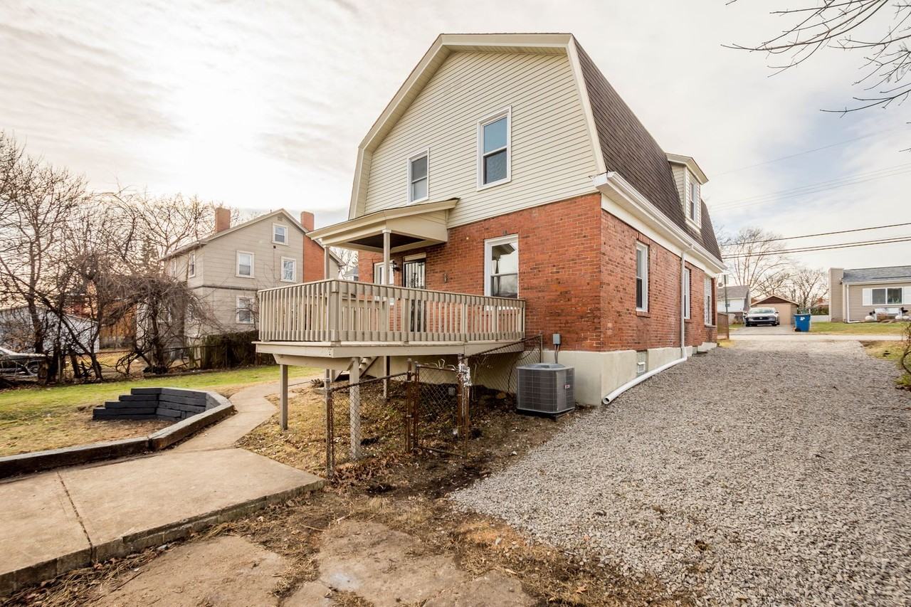 153 Hochberg Rd - Photo 6 of 36