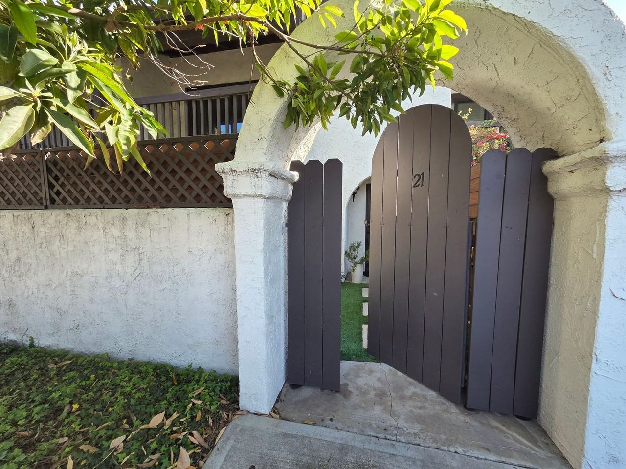 21 21 Mission Plaza Dr. - Mission Plaza - Photo 2 of 35