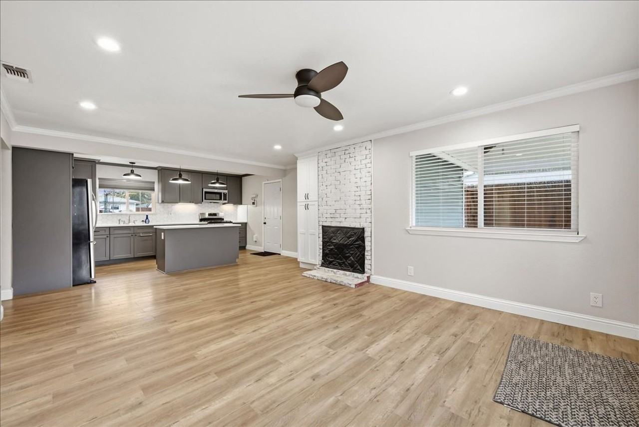 1156 Hampton Rd - Photo 6 of 21