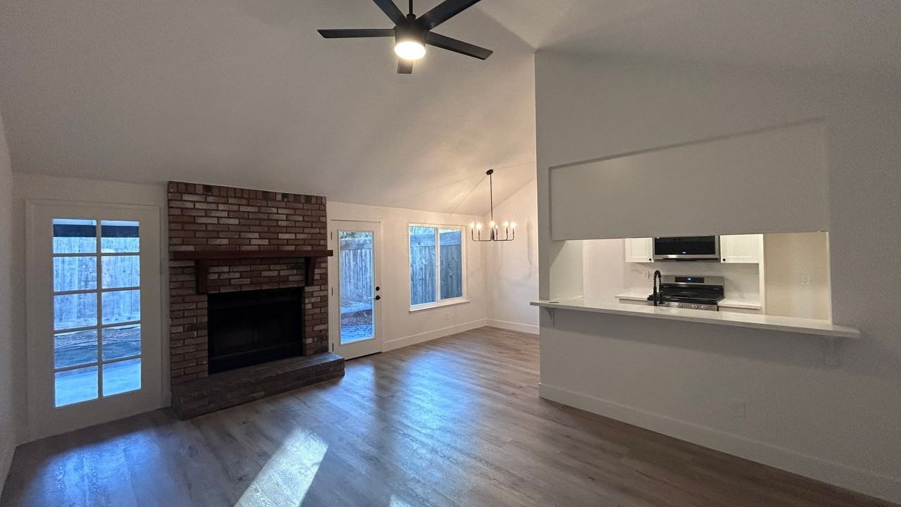 4024 Nugget Dr - Photo 2 of 17