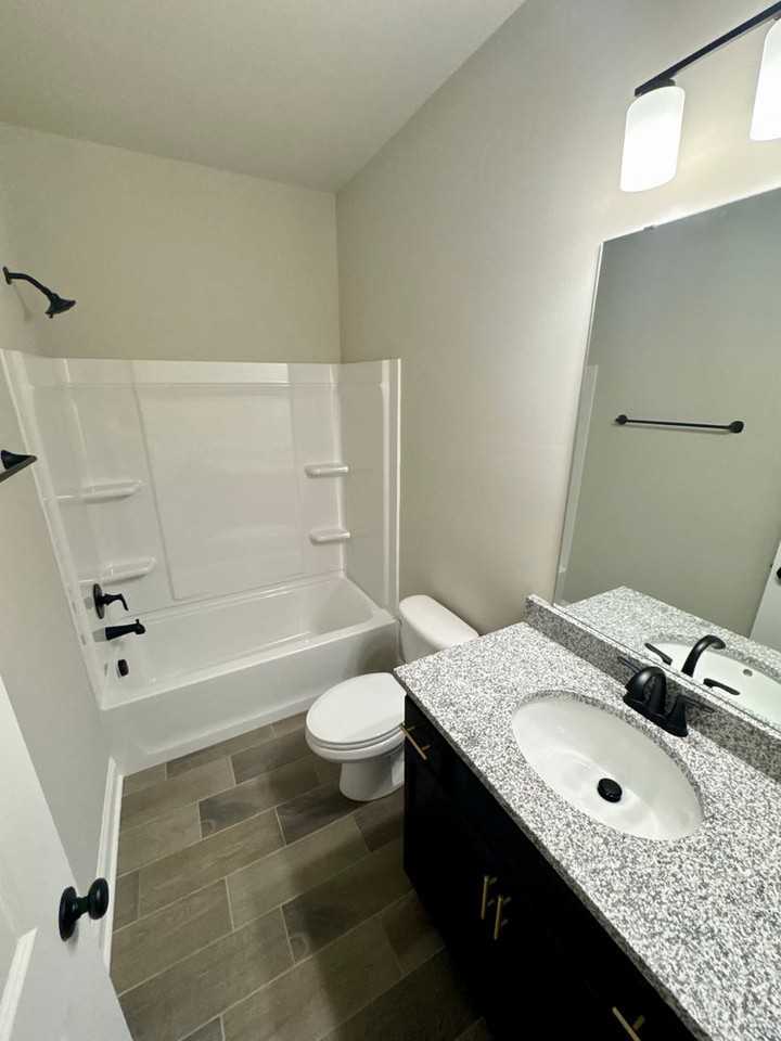 486 Blanchard Loop - Photo 4 of 8