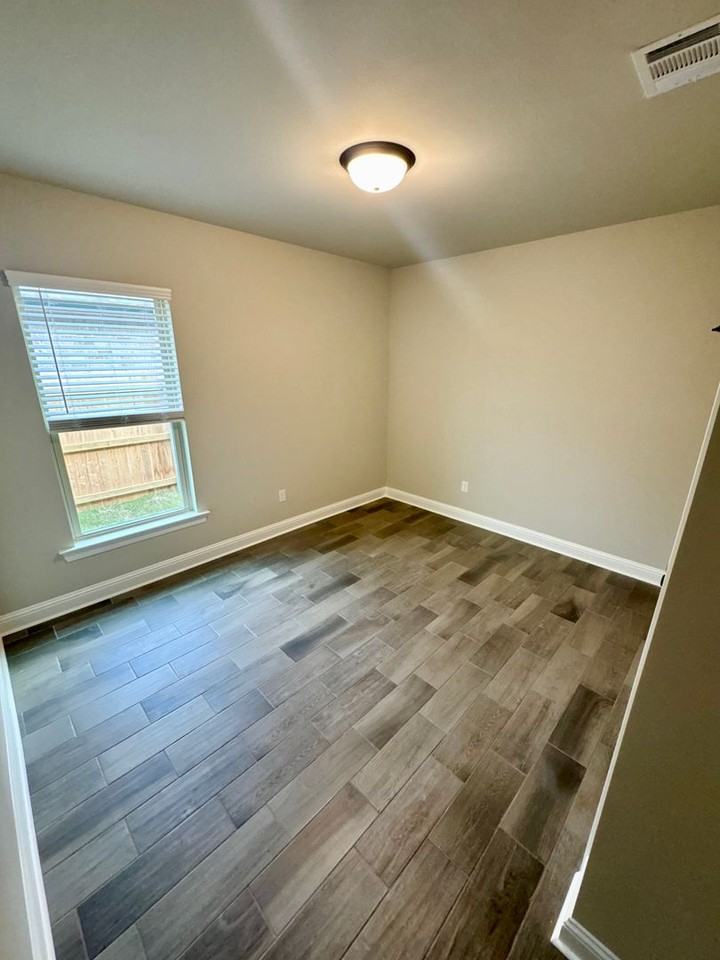 486 Blanchard Loop - Photo 5 of 8