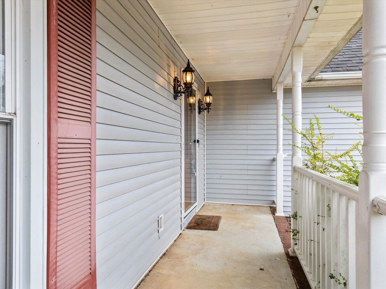 17556 Fairway Dr - Photo 6 of 31