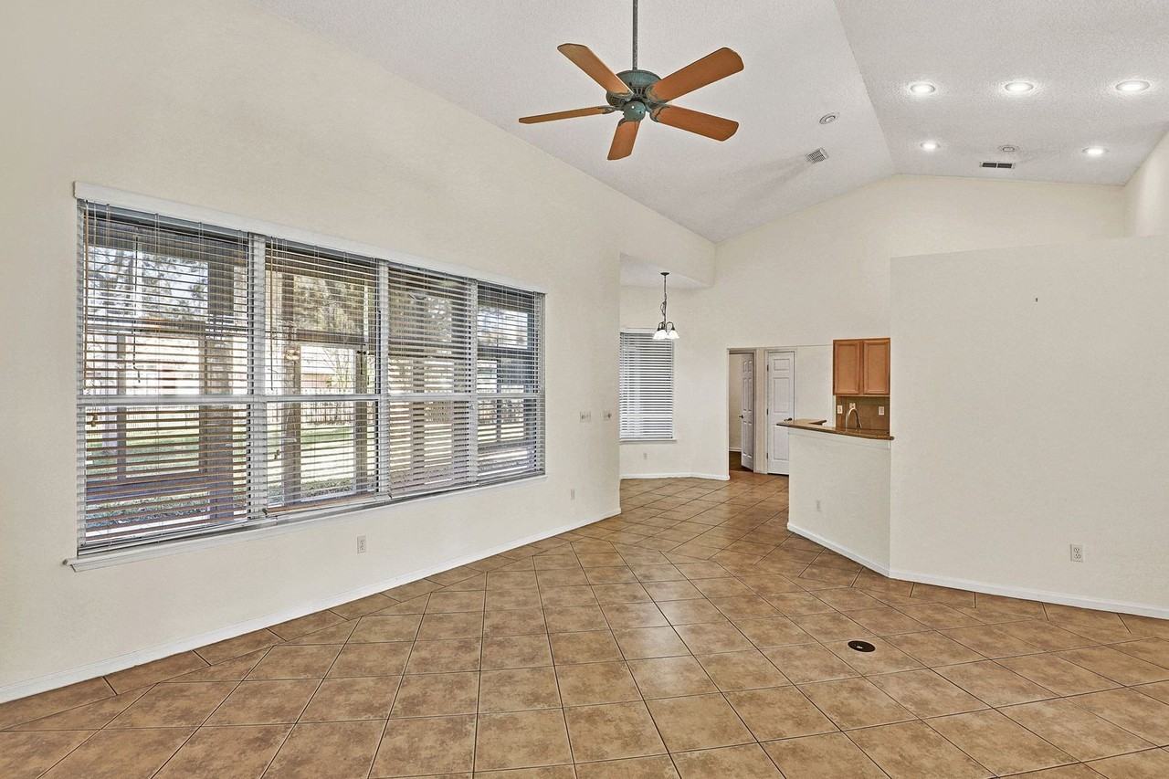 2004 Water Crest Dr - Photo 6 of 21