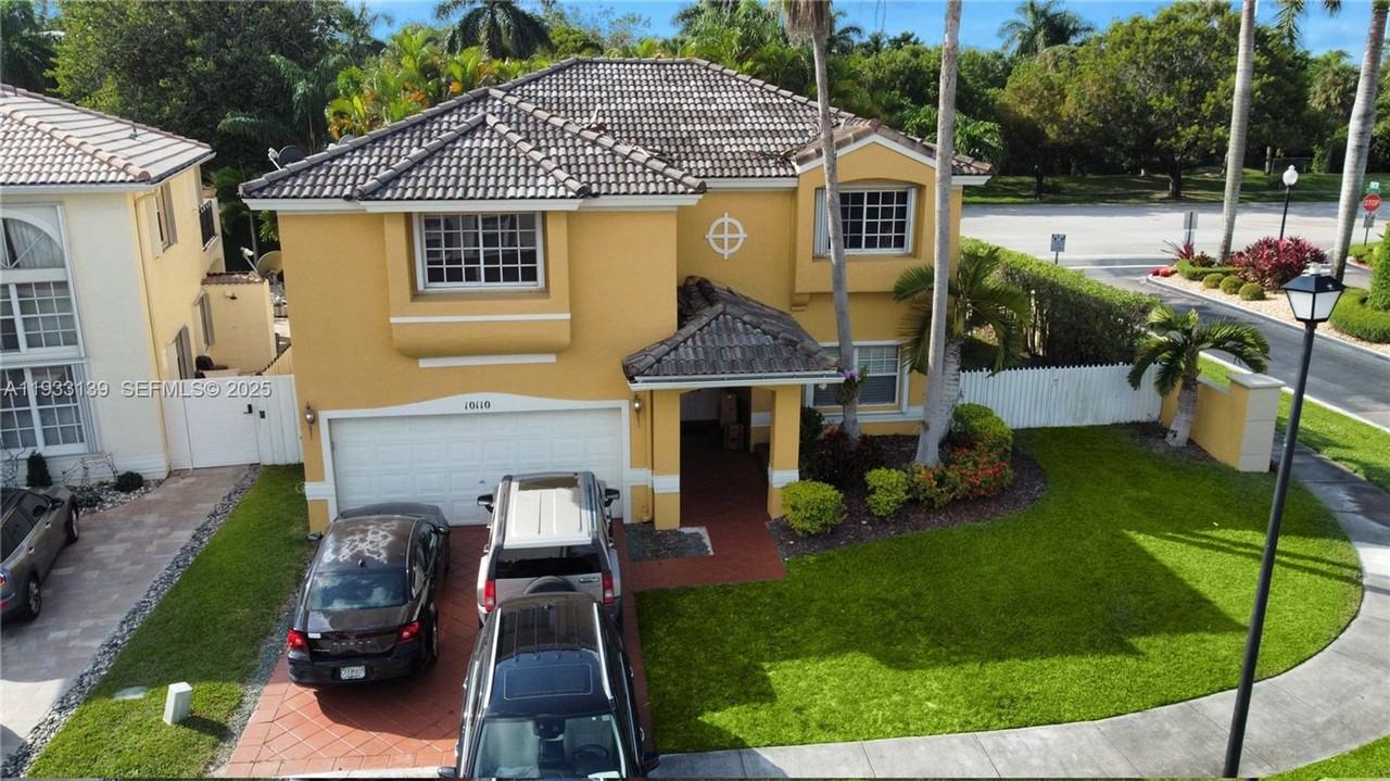 10110 Sw 166th Ct - Photo 6 of 16