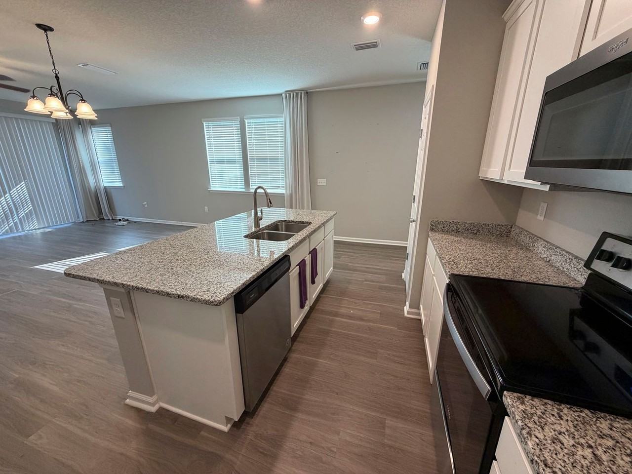 13295 Didymus Dr - Photo 5 of 20