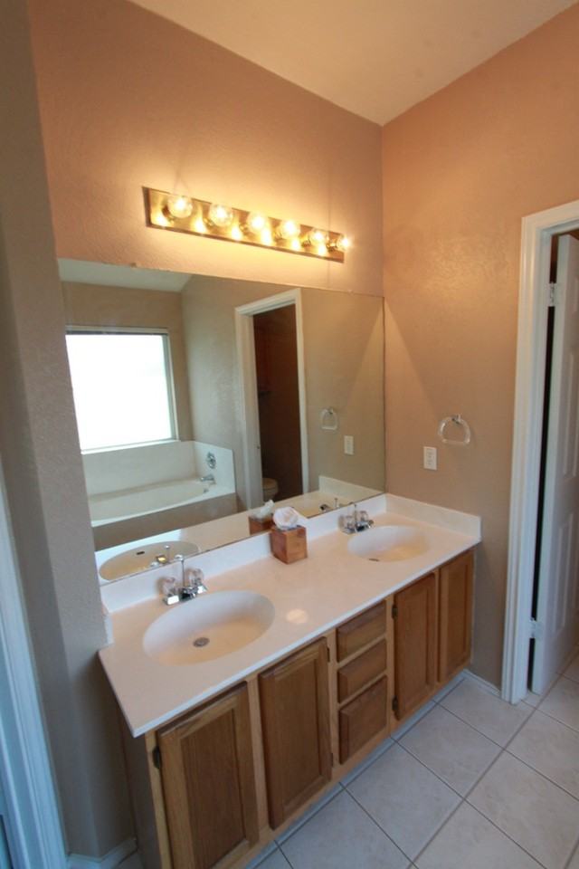 3309 Kissman Dr - Photo 7 of 39