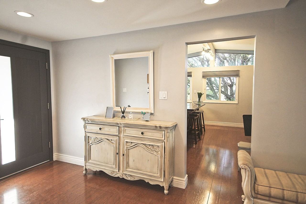 3478 Woodcliff Rd - Photo 6 of 32