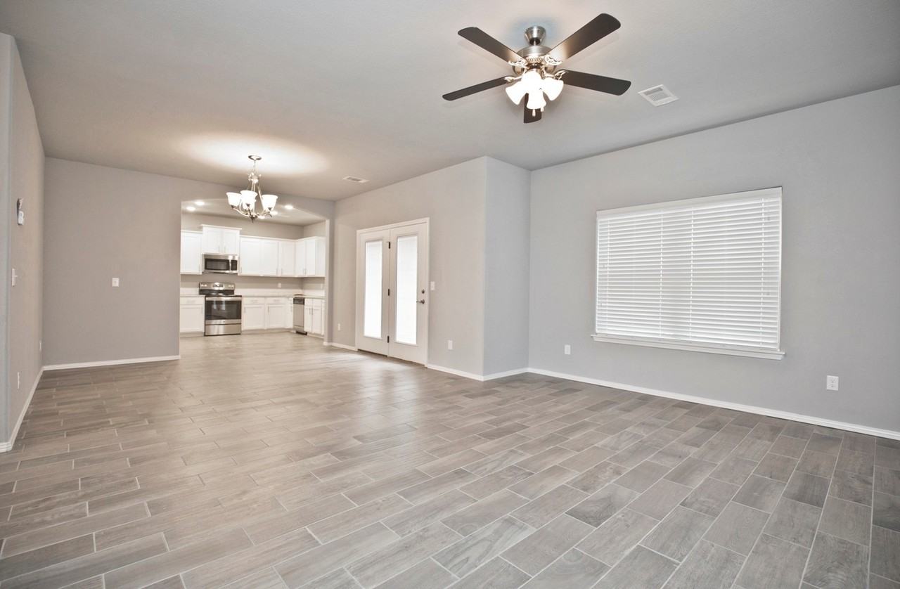 1287 N Sicily Ln - Photo 3 of 19