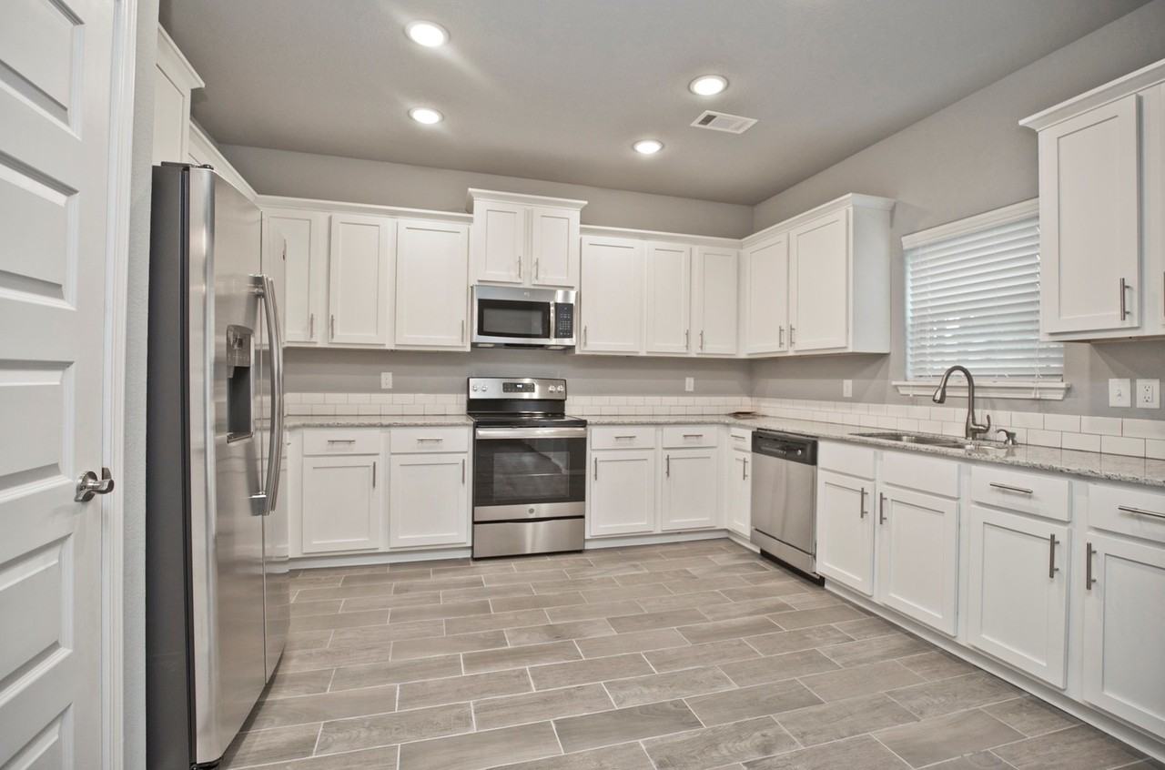 1287 N Sicily Ln - Photo 4 of 19