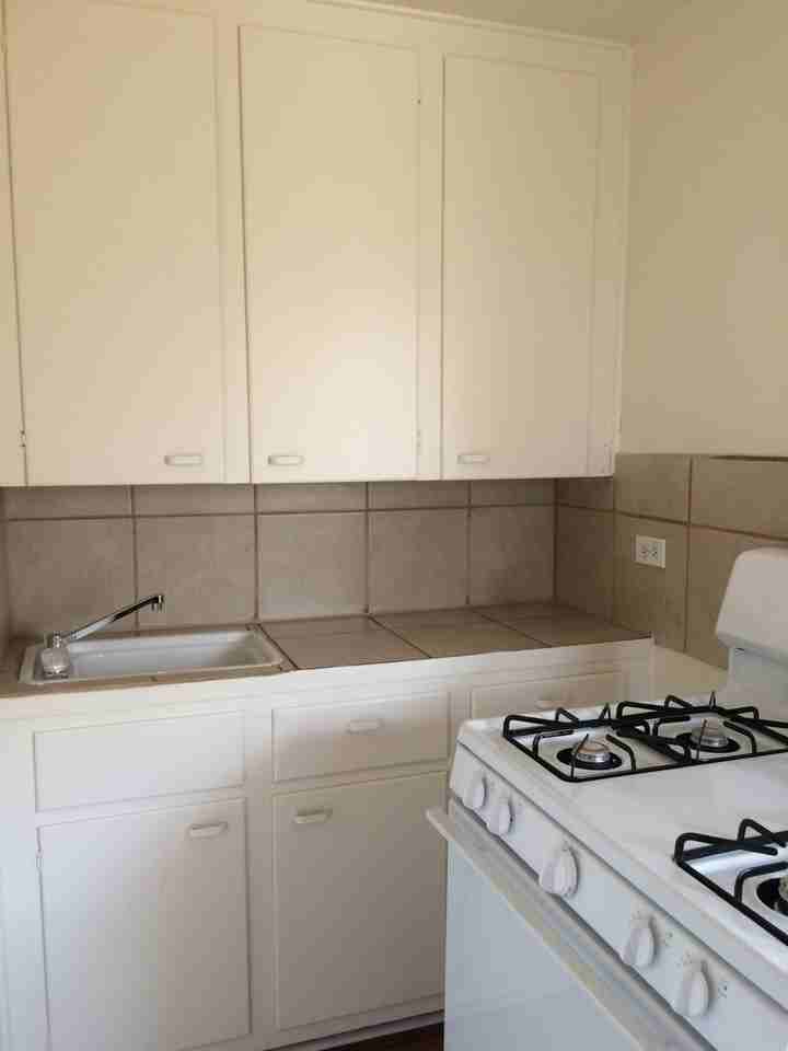 214 S Wahsatch Ave #5 - Photo 4 of 5