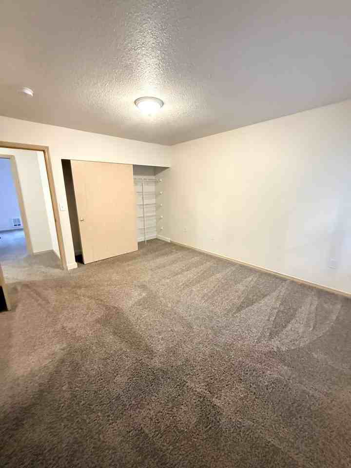 Ripplingbrook Terrace - Photo 6 of 21