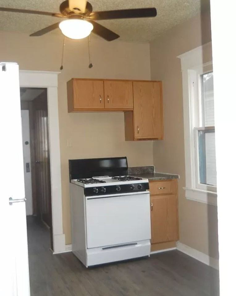 908 W State St - Photo 7 of 18