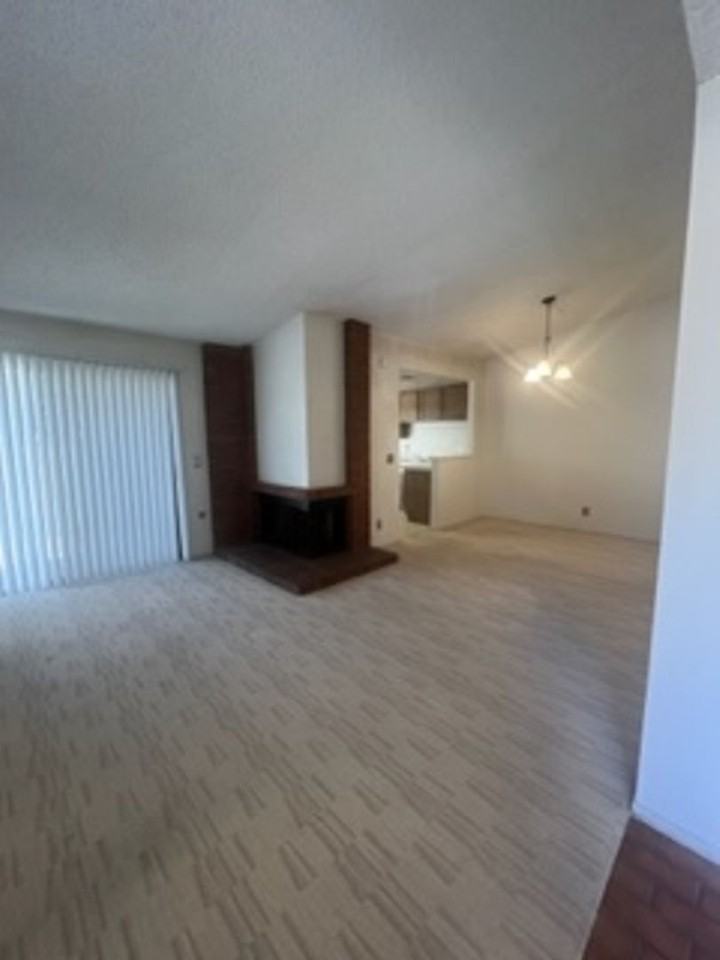 2426 Pickwick Dr - Photo 3 of 22