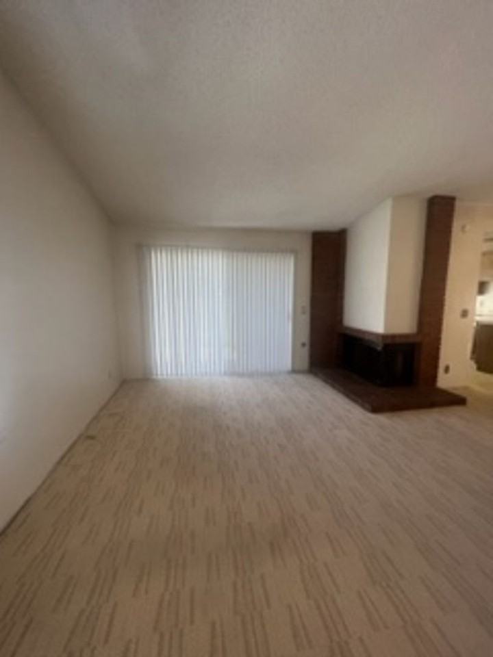 2426 Pickwick Dr - Photo 4 of 22