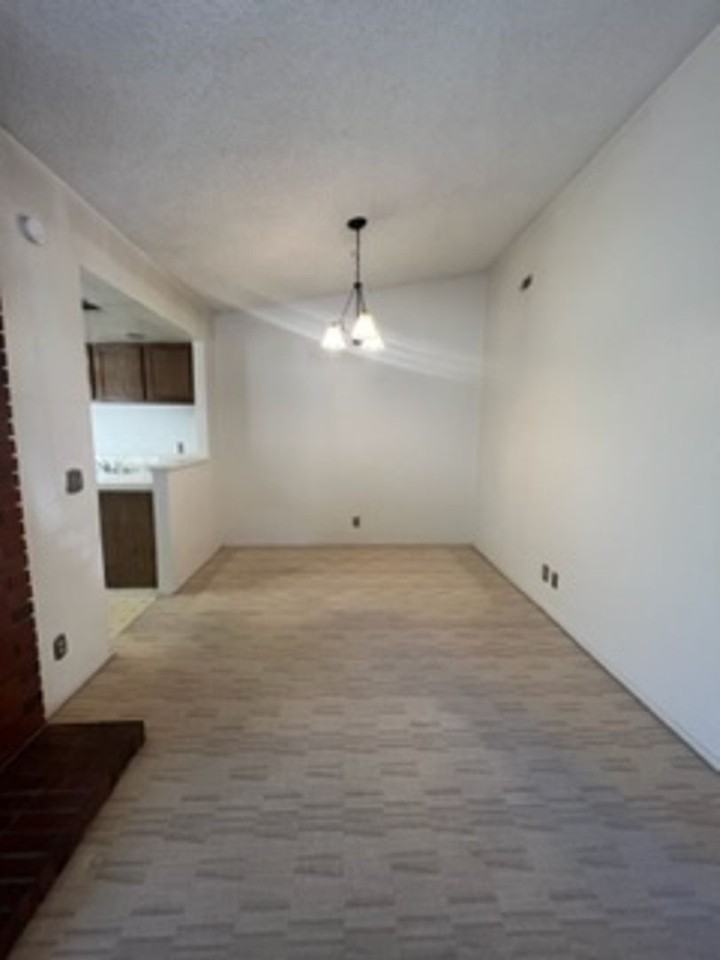 2426 Pickwick Dr - Photo 6 of 22