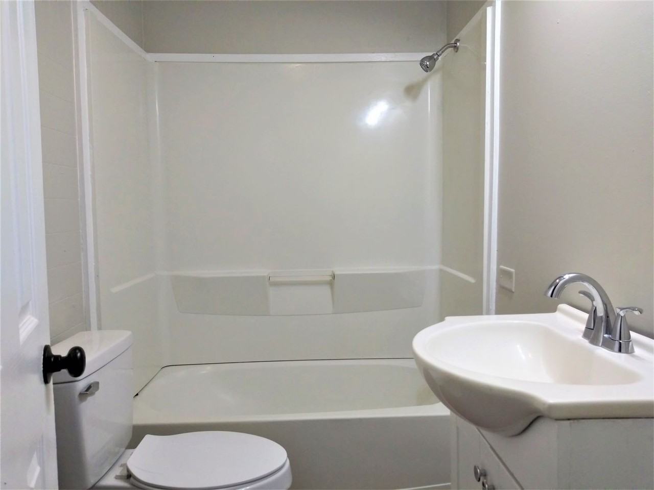 218 8th Ave Sw - Photo 6 of 15