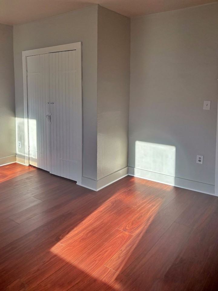 621 Itaska St - Photo 2 of 9