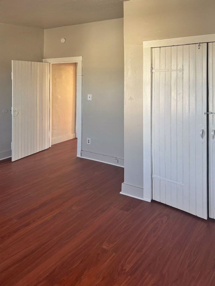 621 Itaska St - Photo 5 of 9