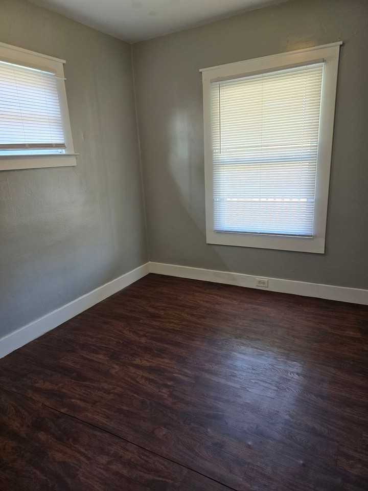 3400 Fulton St - Photo 6 of 8