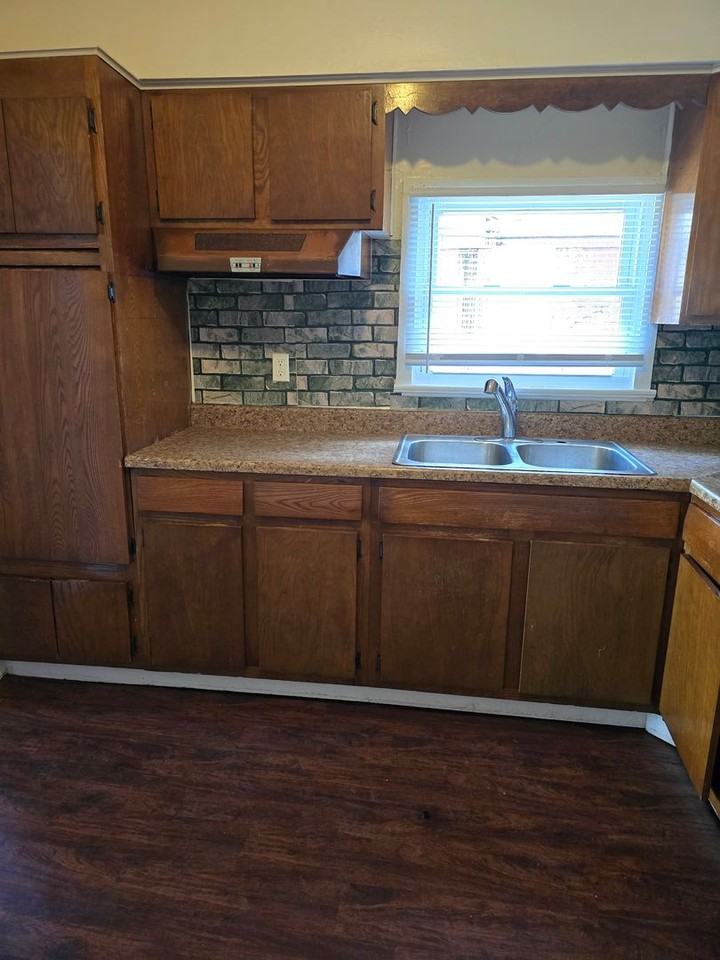 3400 Fulton St - Photo 7 of 8