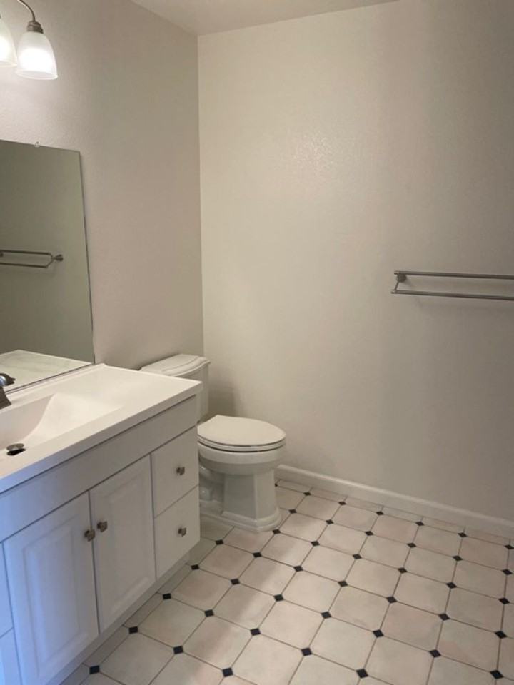 1591 La Esplanada Pl #224 - Photo 5 of 21