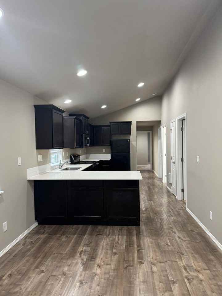 1048 S 2nd St - Photo 7 of 16