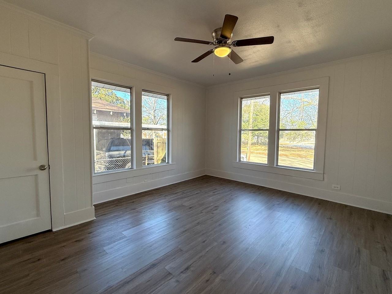 503 N 5th St - Photo 3 of 12