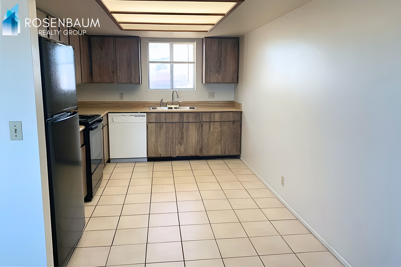 3156 N Tani Rd #2 - Photo 3 of 7