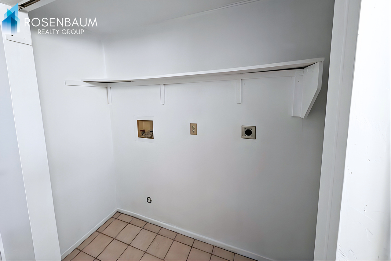 3156 N Tani Rd #2 - Photo 4 of 7