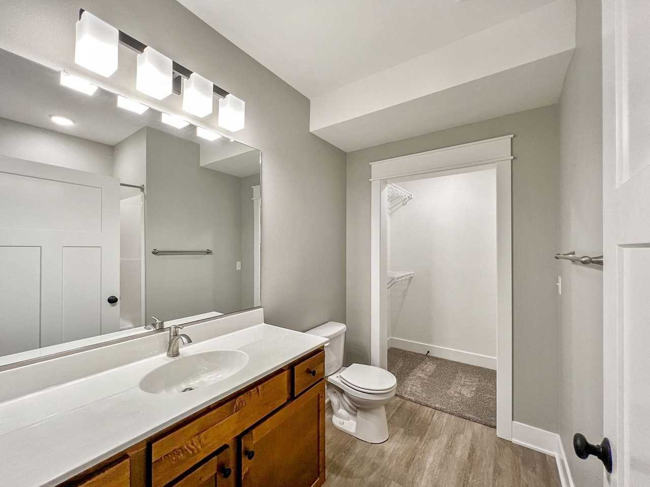 3018 Woodland St - Photo 5 of 12